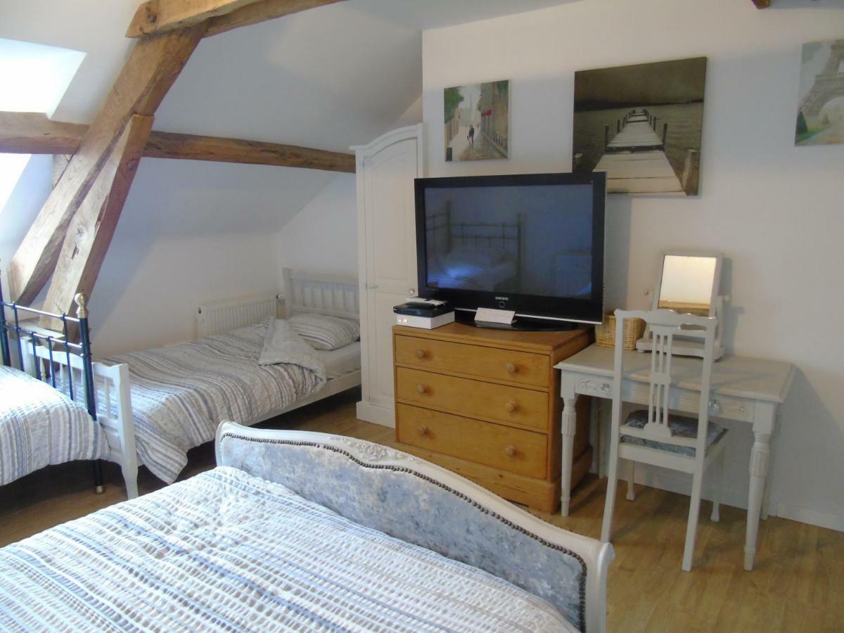 Puy Larousse Farm House Bed and Breakfast Linards Esterno foto